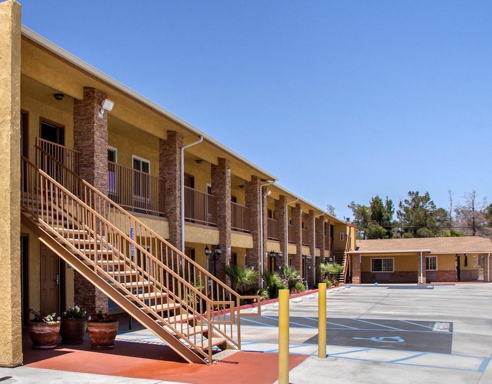 Rodeway Inn Adelanto Us 395 Luaran gambar