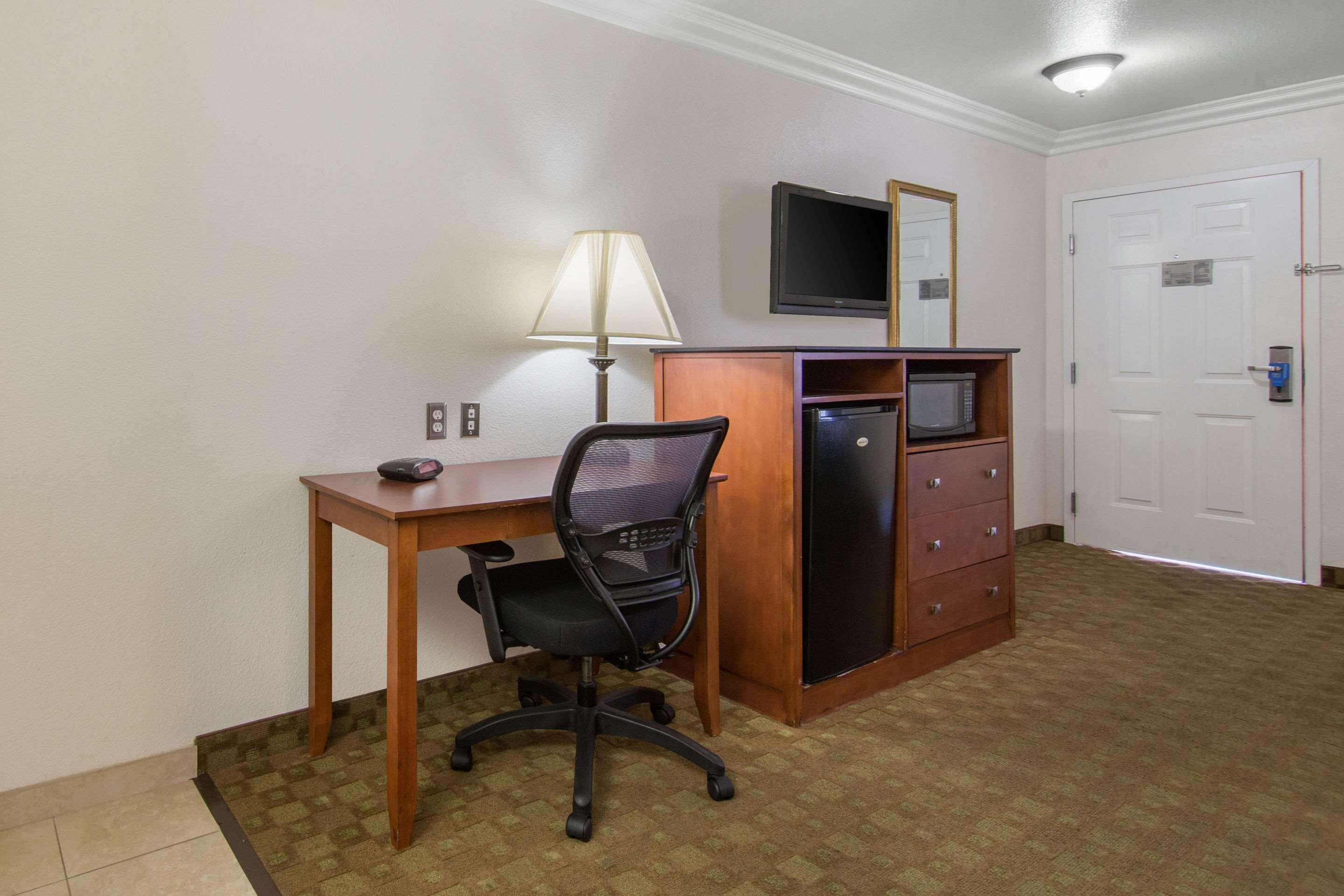 Rodeway Inn Adelanto Us 395 Luaran gambar