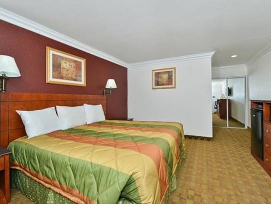 Rodeway Inn Adelanto Us 395 Luaran gambar