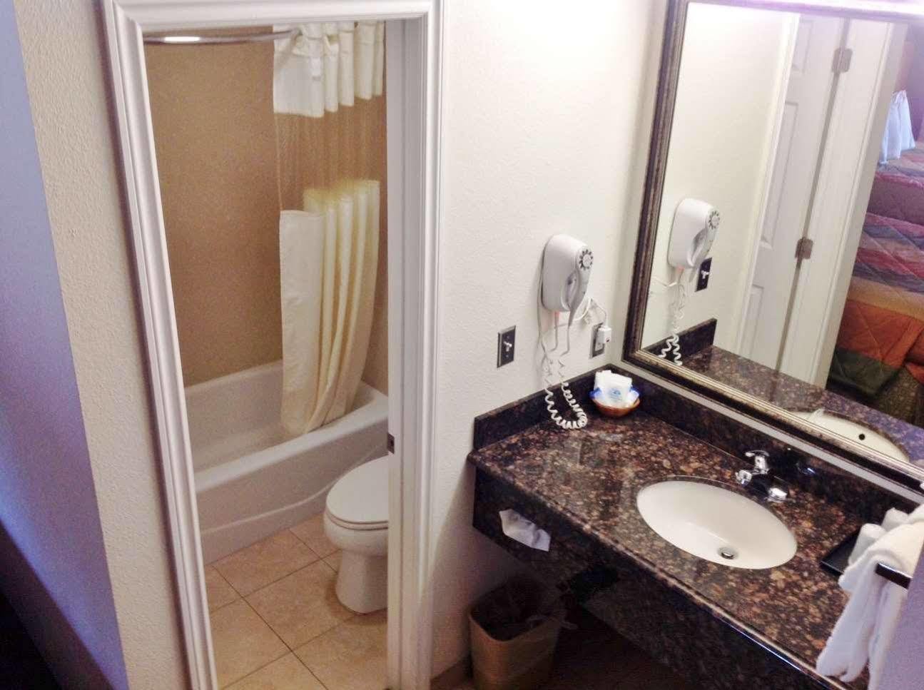 Rodeway Inn Adelanto Us 395 Luaran gambar
