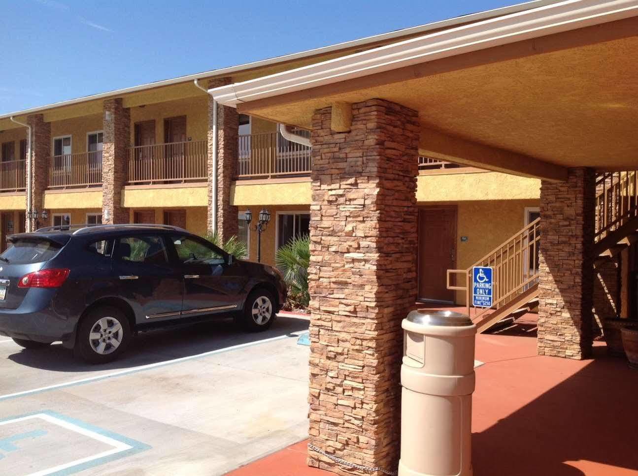 Rodeway Inn Adelanto Us 395 Luaran gambar