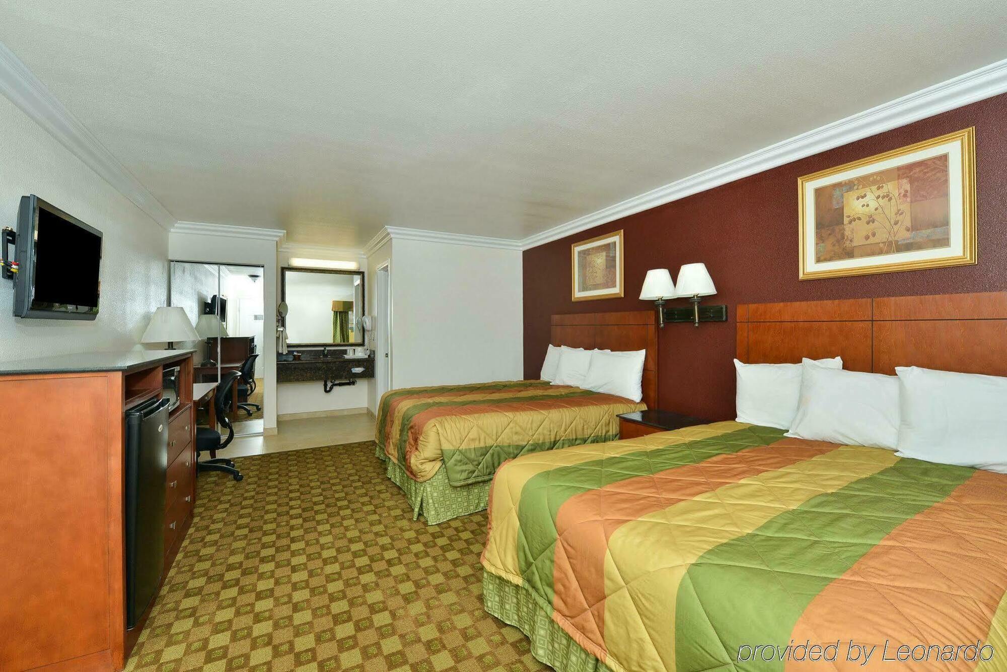 Rodeway Inn Adelanto Us 395 Luaran gambar